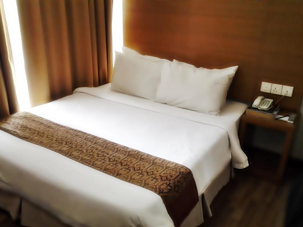 Dormani Hotel Kuching Exterior foto